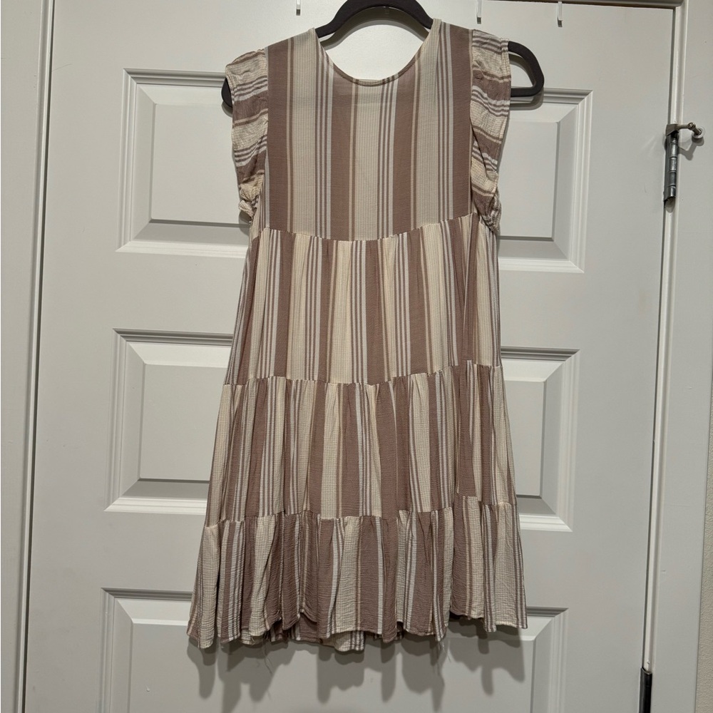 Super cute mini dress!